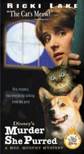 Murder She Purred: A Mrs. Murphy Mystery (1998)